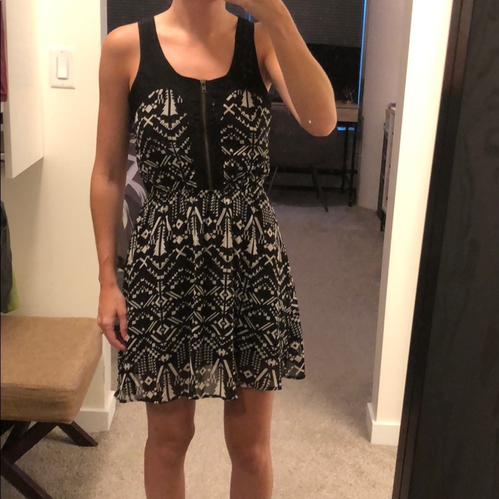Black & white summer dress